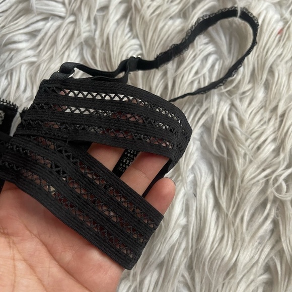 nwt victoria secret unlined bra - Picture 5 of 5